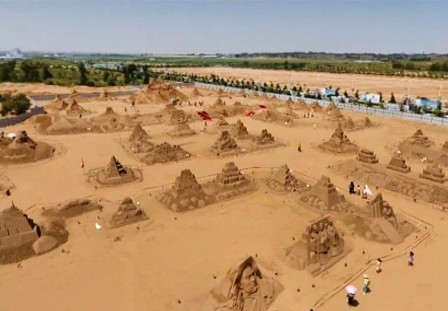 Свежие новости: В Китае построили крупнейшую в мире скульптуру из песка