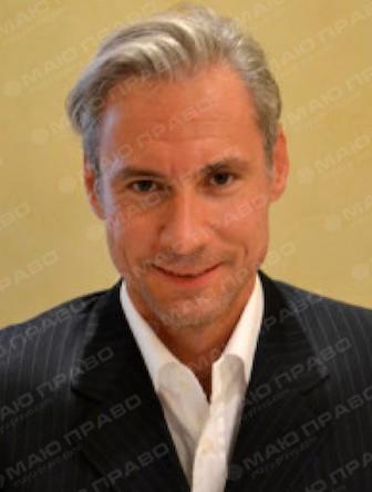 Свежие новости: Я опасаюсь за свою жизнь и жизнь моей семьи, - депутат Николаевского городского совета уверен, что за ним следят