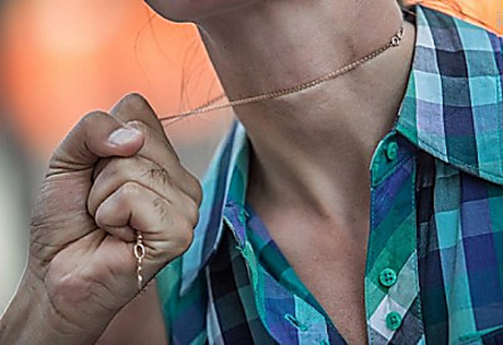 Свежие новости: В Николаеве рецидивист, обвиняемый в четырех ограблениях, сорвал с женщины золотую цепочку