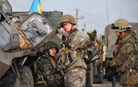 Свежие новости: За минувшие сутки боевики 25 раз обстреляли позиции ВСУ: двое бойцов АТО погибли, еще трое ранены