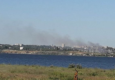 Свежие новости: В Николаеве возле Широкобальского путепровода загорелся сухостой