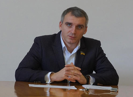 Свежие новости: Мэр Сенкевич пообещал в ближайшее время начать ямочный ремонт дорог в Николаеве