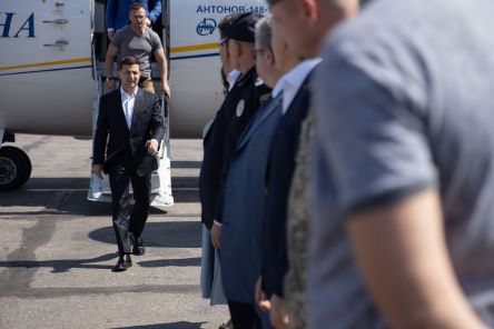 Свежие новости: Зеленский поручил в этом году достроить новый терминал аэропорта 