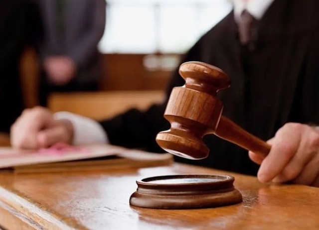 Свежие новости: У Дніпрі освітянки привласнили майже пів мільйона грн