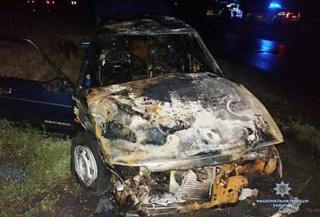 Свежие новости: На трассе «Днепр - Николаев» столкнулись ВАЗ и «Volkswagen» - первый после удара загорелся