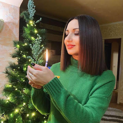 Свежие новости: В Вознесенске главный архитектор Лейла Чёрная запрещает собственнику пользоваться своими воротами