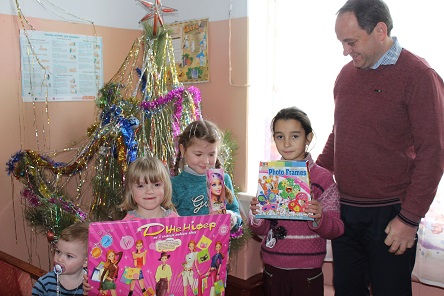 Свежие новости: ВИДЕО: Віталій Луков прийняв естафету добра від голови Миколаївської облдержадміністрації Олексія Савченко