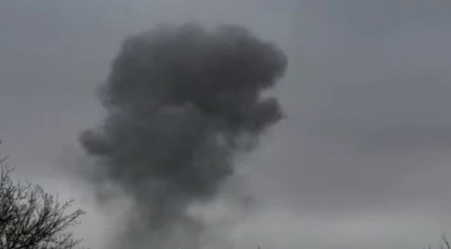 Свежие новости: Ворожий дрон влучив у багатоповерхівку в Одесі: евакуювали 58 людей, серед них 8 дітей