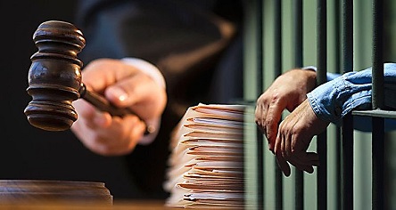 Фото новости: Жительницу Южноукраинска отдали под суд – ее обвиняют в покушении на убийство на почве ревности Свежие новости: Жительницу Южноукраинска отдали под суд – ее обвиняют в покушении на убийство на почве ревности