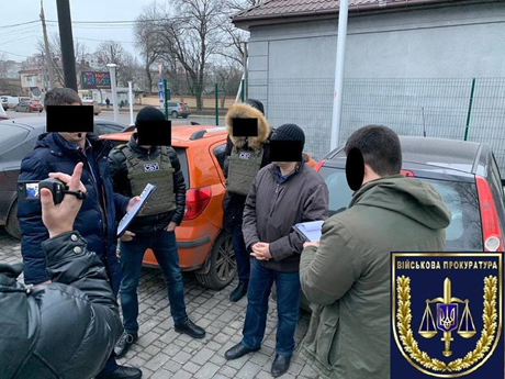 Свежие новости: Следователи Николаевского ГБР задержали на взятке одесского врача