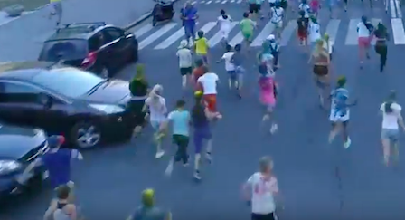 Свежие новости: ВИДЕО: Журналисты сняли, как в Николаеве один из участников детского забега подставил подножку ребенку