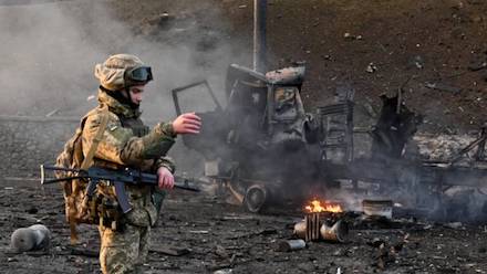 Свежие новости: Фронт може посипатись і ворог почне тікати: експерт