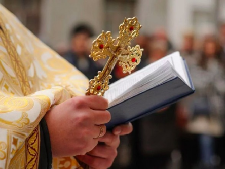 Свежие новости: На Тернопільщині поліція шукає близько 500 осіб, які контактували з хворим на COVID-19 священником