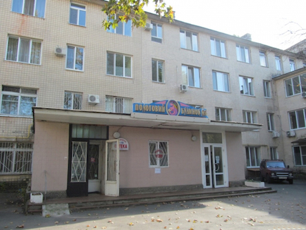 Свежие новости: Упал в шахту лифта: В одесском роддоме погиб заместитель главврача