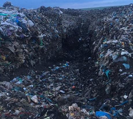 Свежие новости: На свалке под Николаевом ребенка насмерть завалило мусором