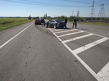 Свежие новости: В Южноукраинске столкнулись «Kia» и «Audi», пострадали три человека