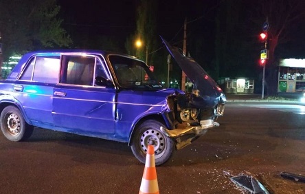 Свежие новости: В Николаеве «Жигули» протаранили «Хонду»: пострадали беременная и 6-летний ребенок