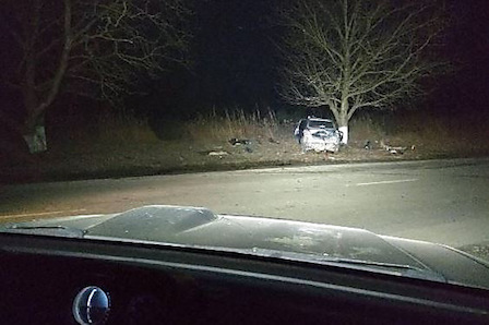Свежие новости: На Закарпатье внедорожник на скорости врезался в дерево - погибли три человека, еще двое в реанимации
