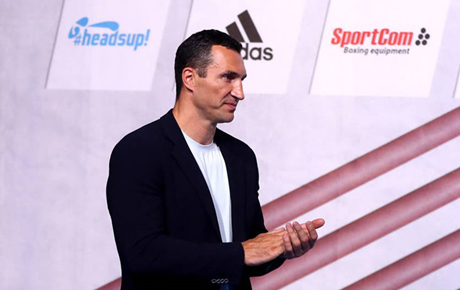 Свежие новости: Кличко обсуждает контракт на три боя