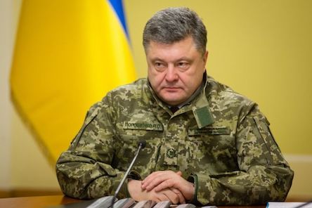 Свежие новости: Порошенко: Россия резко увеличила численность своих войск вдоль границы с Украиной