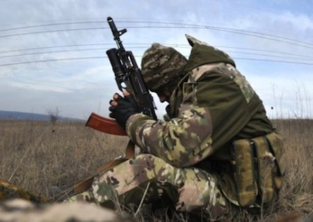 Свежие новости: На Донбассе погиб украинский военный, еще трое пострадали