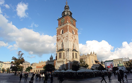 Свежие новости: За три месяца украинцы перевели из Польши $800 млн