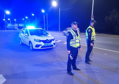 Фото новости: Трагического ДТП в Николаеве: полицейские просят помощи Свежие новости: Трагического ДТП в Николаеве: полицейские просят помощи