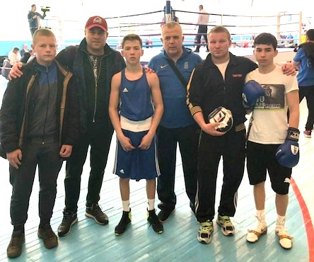 Фото новости: Миколаївські спортсмени Кирило Баженов, Анатолій Єм та Богдан Пархомов - призери Чемпіонату України з боксу Свежие новости: Миколаївські спортсмени Кирило Баженов, Анатолій Єм та Богдан Пархомов - призери Чемпіонату України з боксу
