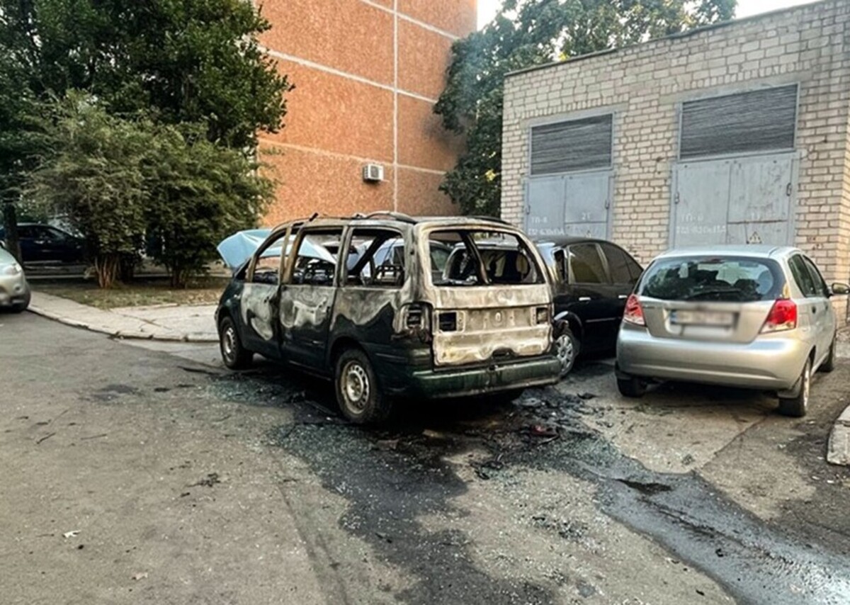 Свежие новости: Сварка з сусідом закінчилася згорілим авто: у Південноукраїнську затримали 40-річного палія