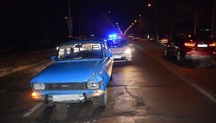 Свежие новости: В Николаеве столкнулись «Москвич» и «Рено»