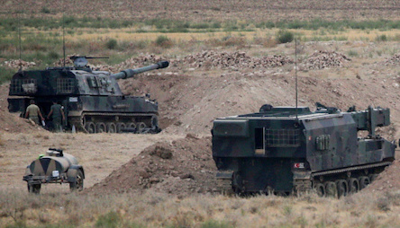 Свежие новости: Турецкие военные обстреляли подконтрольные курдам позиции в Сирии