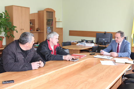 Свежие новости: На прийом до мера Вознесенська завітало одинадцять жителів міста