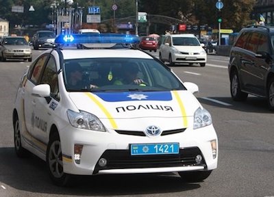 Фото новости: В Одессе авто патрульной полиции столкнулось с внедорожником: есть пострадавшие Свежие новости: В Одессе авто патрульной полиции столкнулось с внедорожником: есть пострадавшие