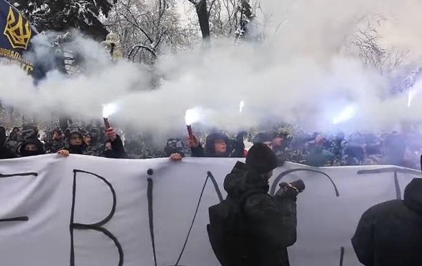 Свежие новости: Под Радой требуют разорвать отношения с Россией