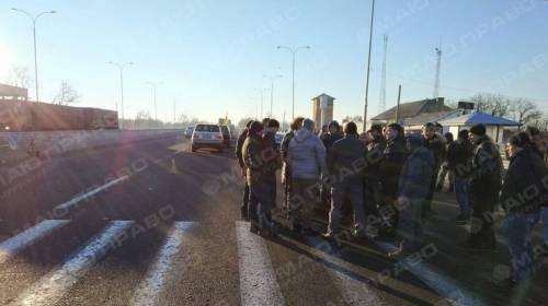 Свежие новости: Трассу Одесса-Киев перекрыли активисты