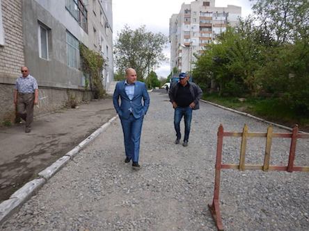 Свежие новости: Глава администрации Центрального района проверил выполнение ремонта дороги по переулку Карьерный