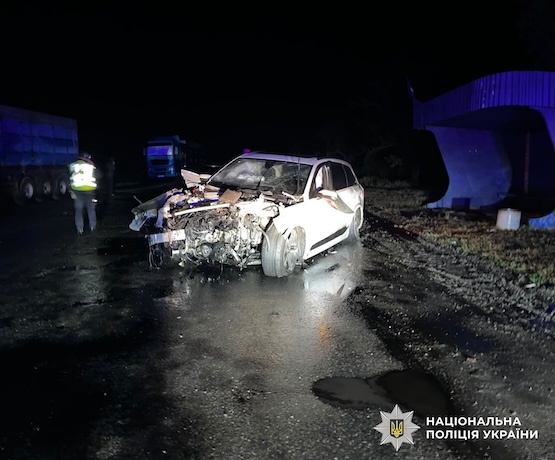 Фото новини: У Баштанці зіткнулися Audi Q7 і вантажівка MAN: постраждали двоє людей Свіжі новини: У Баштанці зіткнулися Audi Q7 і вантажівка MAN: постраждали двоє людей