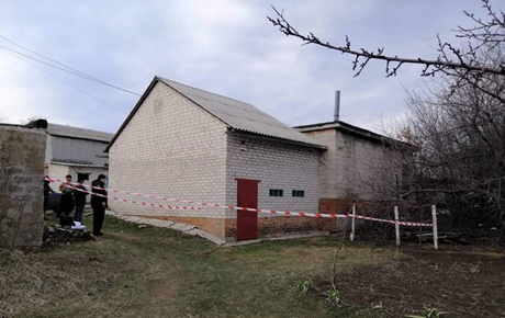 Фото новости: Под Харьковом неизвестный бросил в мужчину гранату Свежие новости: Под Харьковом неизвестный бросил в мужчину гранату