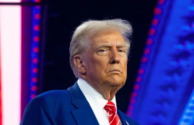 Свежие новости: Трамп офіційно оголосив про початок морської блокади Ірану