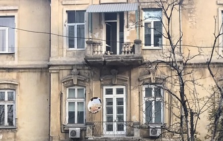 Свежие новости: В Одессе обрушился балкон вместе с хозяином