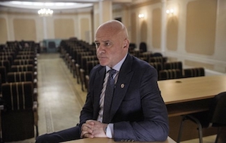 Свежие новости: Суд відмовився надягати електронний браслет на мера Одеси Труханова