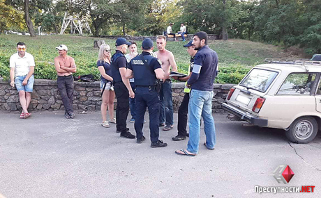 Свежие новости: В Николаеве пьяный водитель подъехал к патрульным, чтобы выяснить, почему они не пропускают автомобили