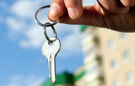 Свежие новости: В Киеве людей выгоняют из жилья: семьи с маленькими детьми могут остаться на улице