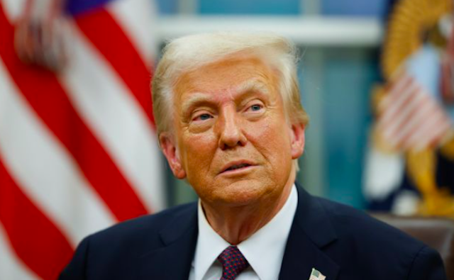 Свежие новости: Трамп заявив, що назавжди відкриває Ормузьку протоку