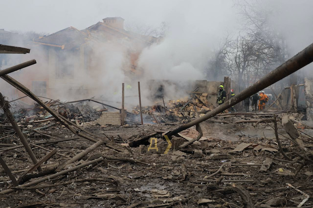 Свежие новости: Наслідки обстрілу одеської Дачі Ковалевського: знищені приватні будинки, тіла на вулиці