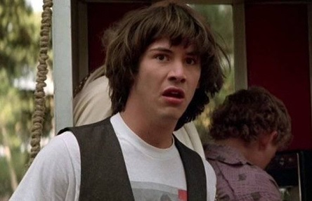 Свежие новости: ФОТО: Киану Ривз попал в украинский учебник истории. Актер оказался на фотографии 1932 года