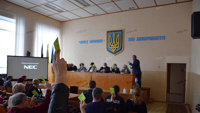 Свежие новости: На сессии Баштанского райсовета депутаты провалили голосование по вопросу выделения денег на ремонт больницы