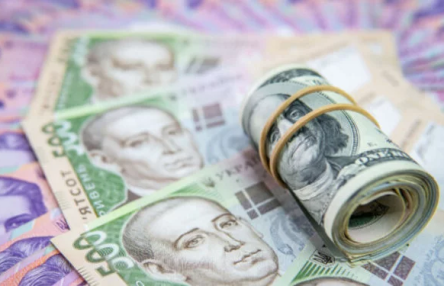 Свежие новости: Гривна продолжает падение: НБУ установил на 18 марта курс на уровне 27,05 грн за доллар