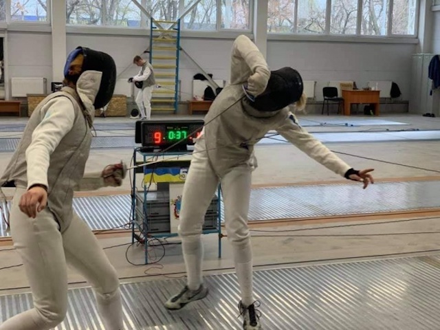 Свежие новости: Рапиристка Алина Полозюк - победительница николаевского городского турнира по фехтованию