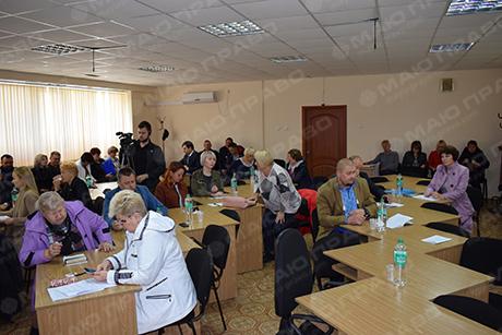 Свежие новости: Дзюбенко не поставила на голосование предложение депутата Палия включить в повестку дня сессии вопрос о прекращении её полномочий и ушла на больничный не закрыв заседания